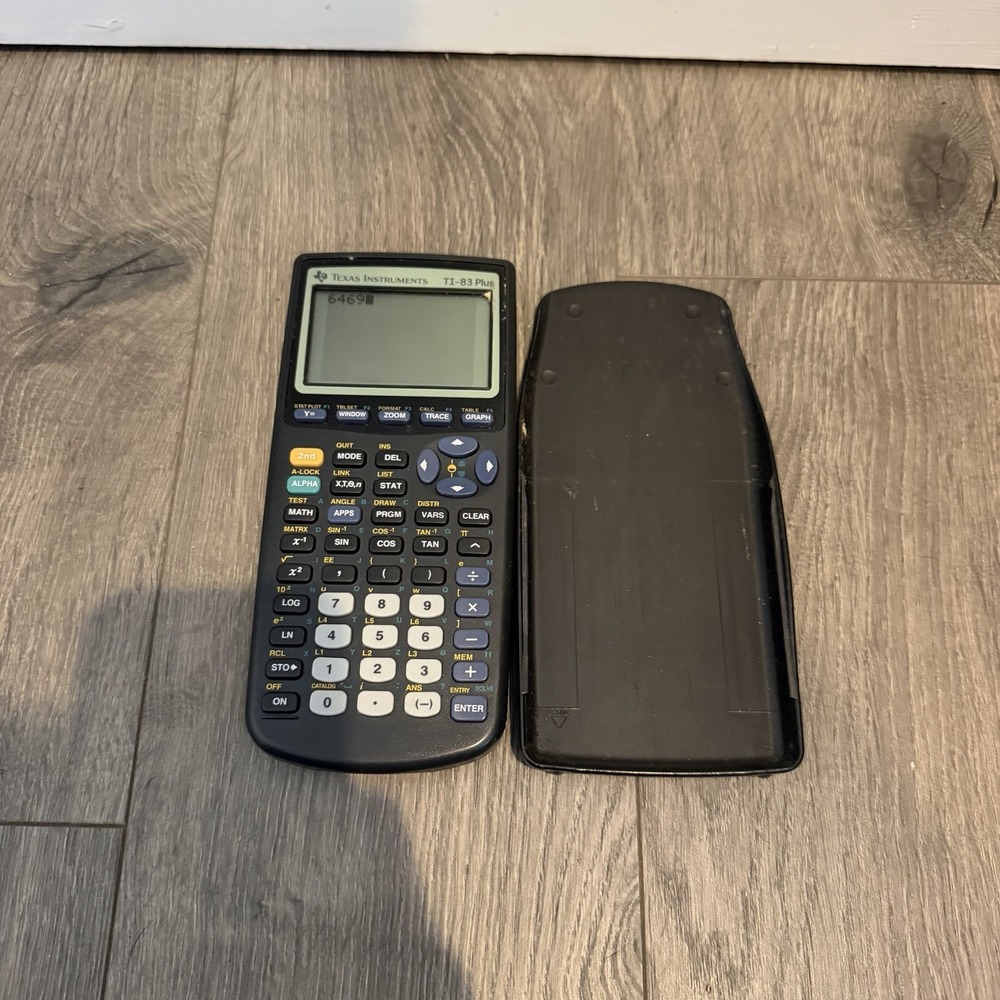 Texas Instruments TI-83 Plus Graphing Calculator With Cover (TESTED/WORKING)